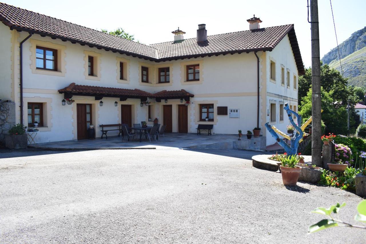 Apartamentos Rurales La Taberna Matienzo エクステリア 写真